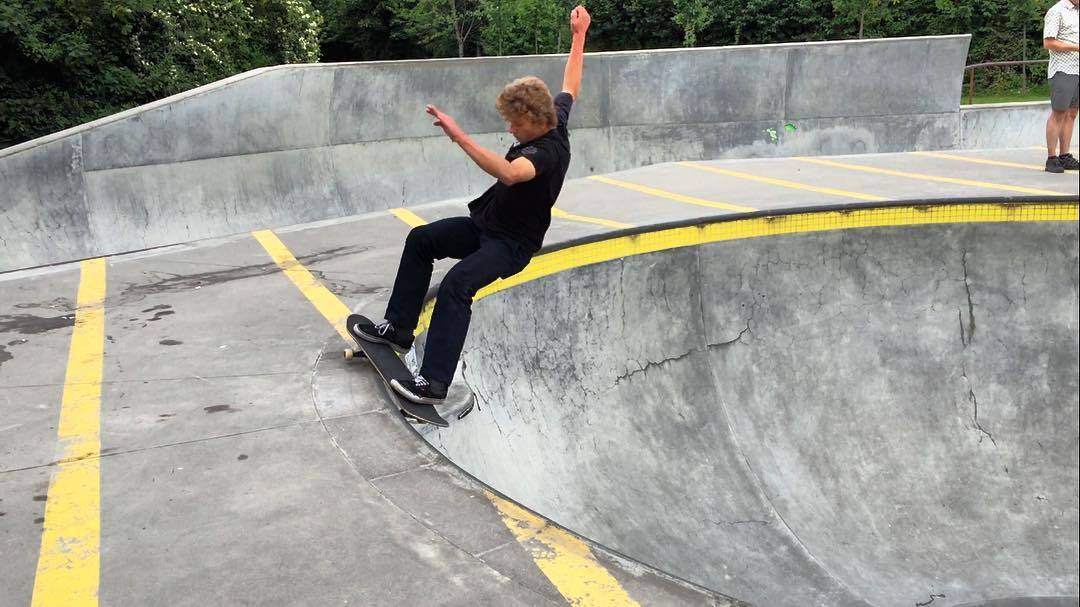 Smith grind over the love seat: Photo: 