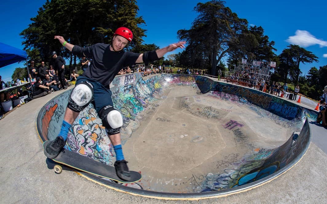 Frontside smith grind Thompson Park Christchurch photo by Brent Shipley